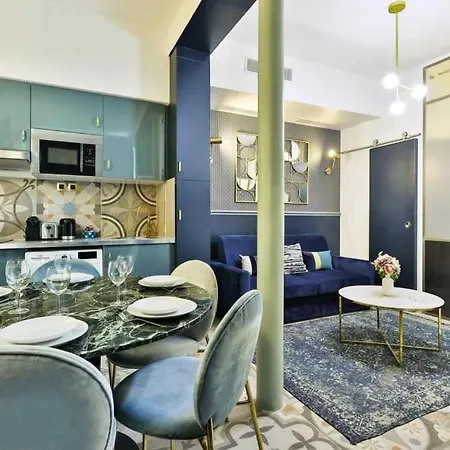 Appartamento Lovely Loft With 2 Bedrooms Air Conditioned