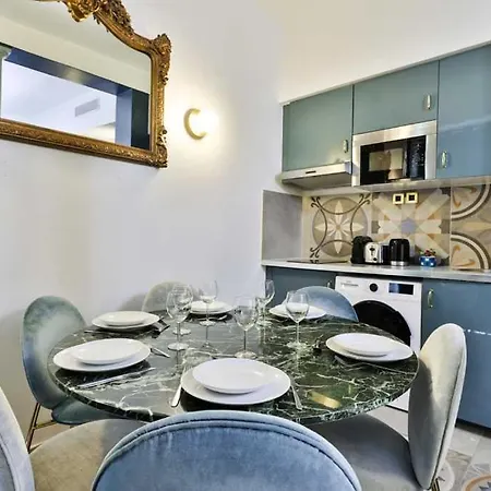 Lovely Loft With 2 Bedrooms Air Conditioned Appartamento *