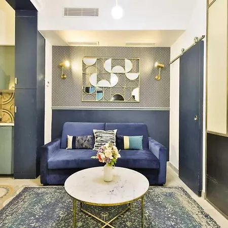 Appartamento Lovely Loft With 2 Bedrooms Air Conditioned