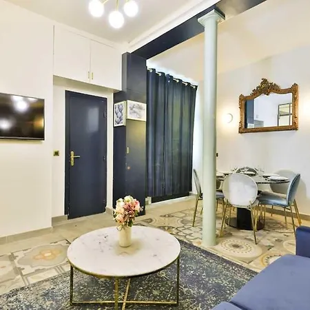 Appartamento Lovely Loft With 2 Bedrooms Air Conditioned *